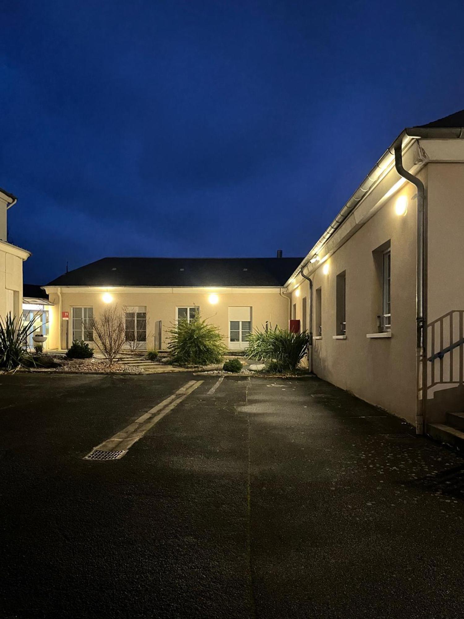 Le Clos Albert Loudun Exterior photo
